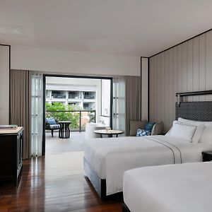 Deluxe Connecting Room